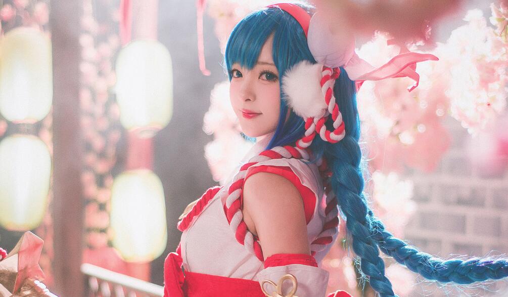 李荣的cos代表作